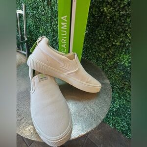 NEW Carium Slip on Canvas Organic Cotton Sneaker Off White D101